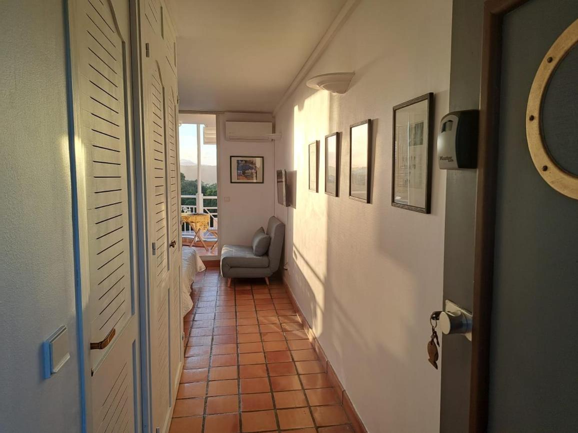 Appartement De La Baie, Vue Magnifique, Tartane Trinité  Extérieur photo